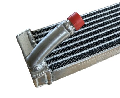 LCR F1 oil radiator